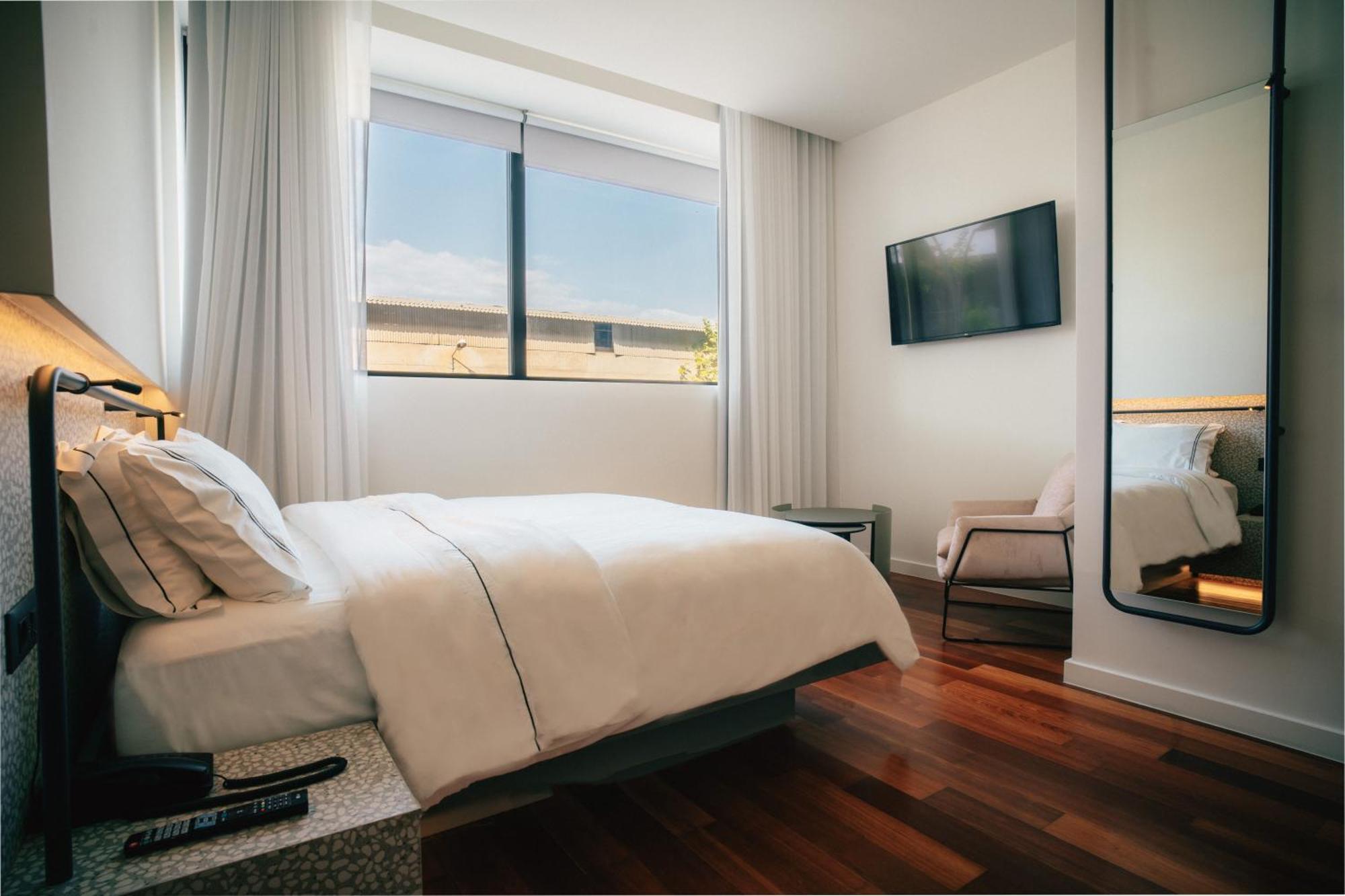 Amario Suites Hotel Aígion Ngoại thất bức ảnh