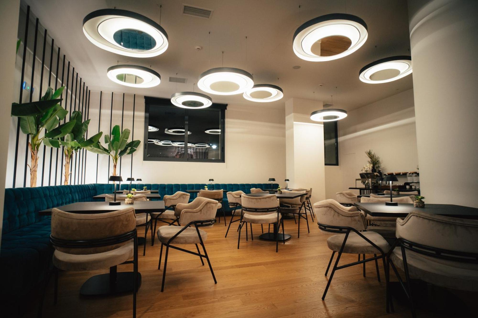 Amario Suites Hotel Aígion Ngoại thất bức ảnh